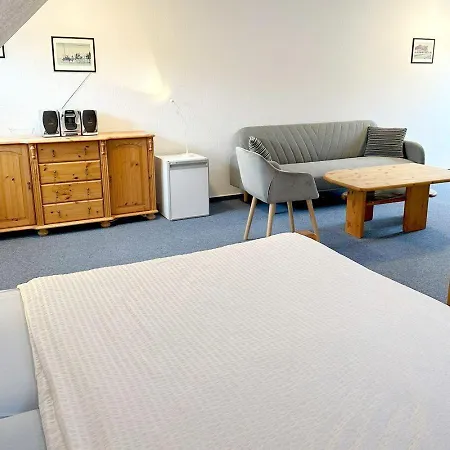 Haus-kleist-zimmer-5 프레로